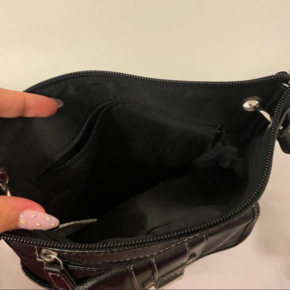 2/$20 ✨Black crossbody bag✨🖤 - Picture 5 of 5